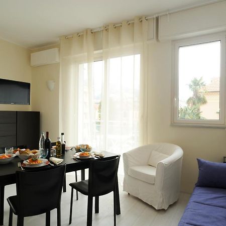 Casa Vacanze Medit 알라시오 외부 사진